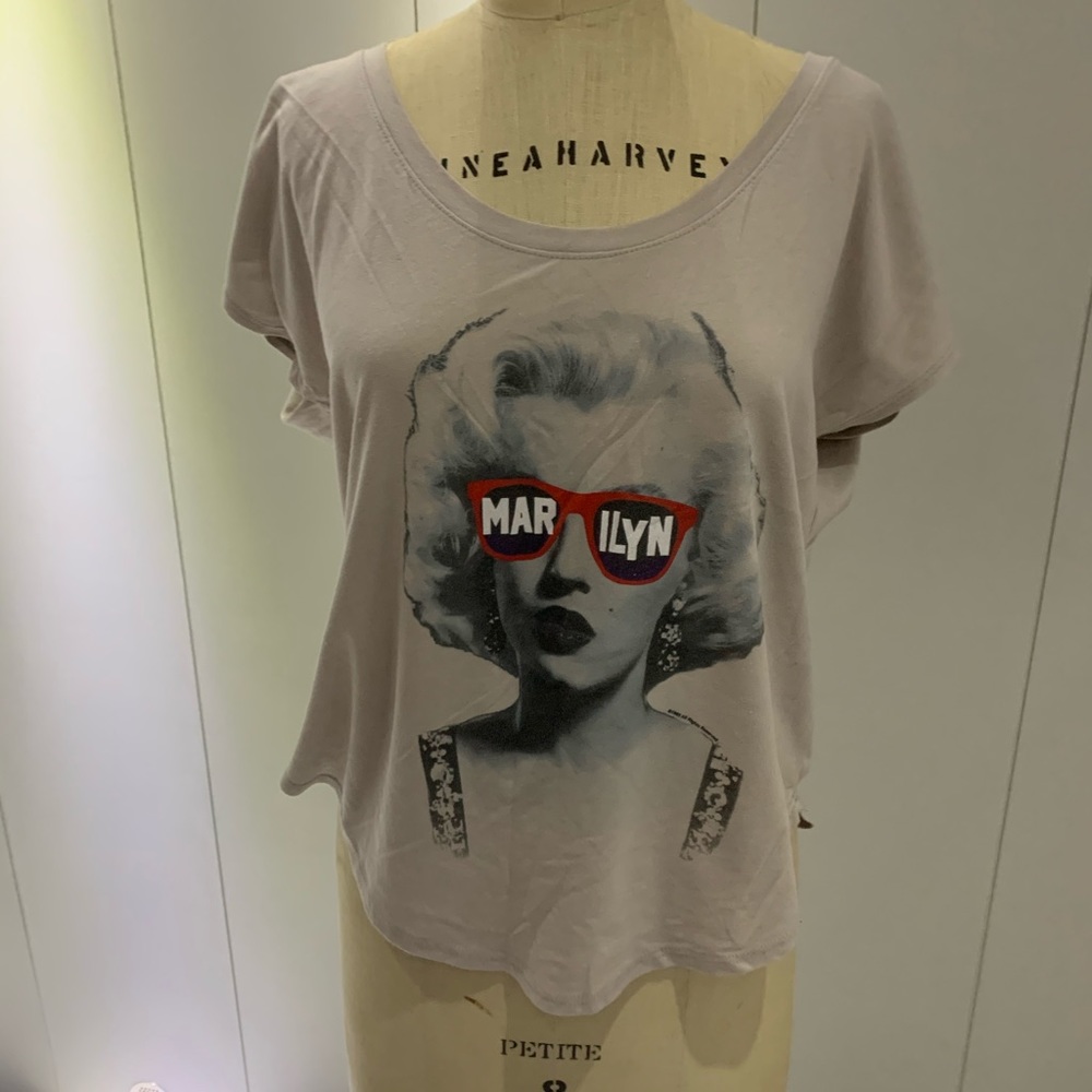 Marilyn Monroe shirt